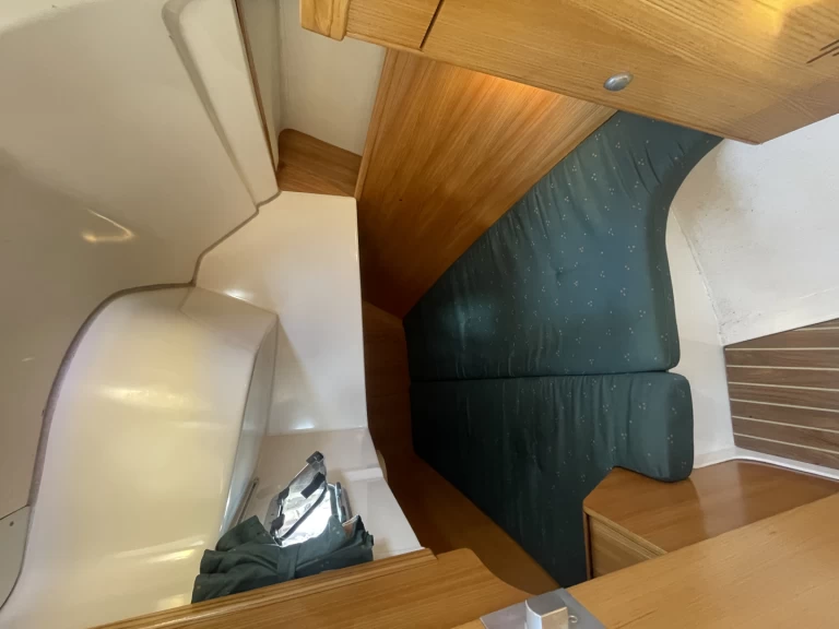 Alliaura-Marine FEELING 32 in Auray on SamBoat