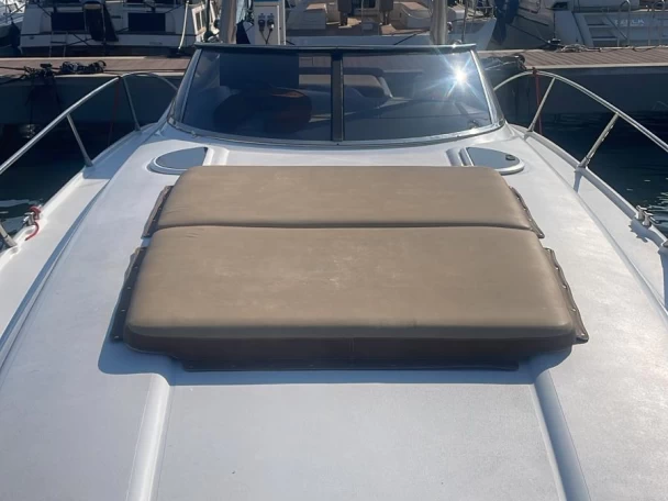 Motorboat for rent Golfe-Juan at the best price