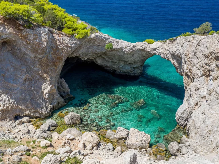 Boat rental Traditional Mediterenean Cruiser in Porto Cheli on Samboat