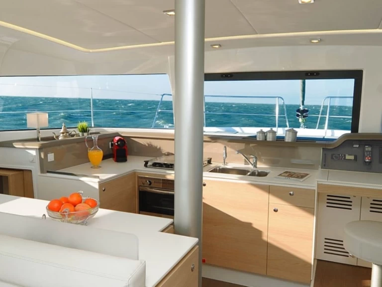 Bali Catamarans Bali 4.1 in Primošten on SamBoat