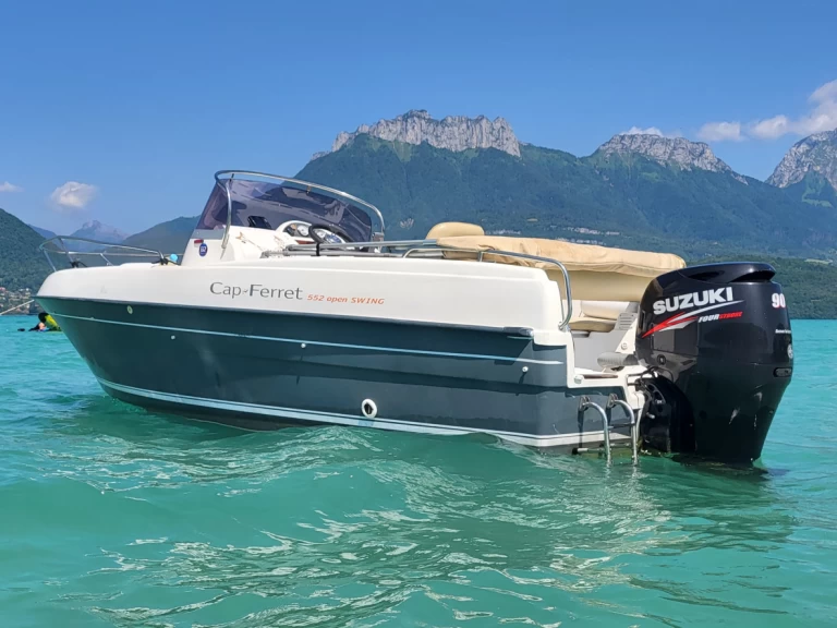 Bareboat Rental Motorboat B2 Marine with a boat licence