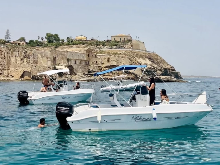 Blumax 19 pro charter bareboat or captained in  Marzamemi