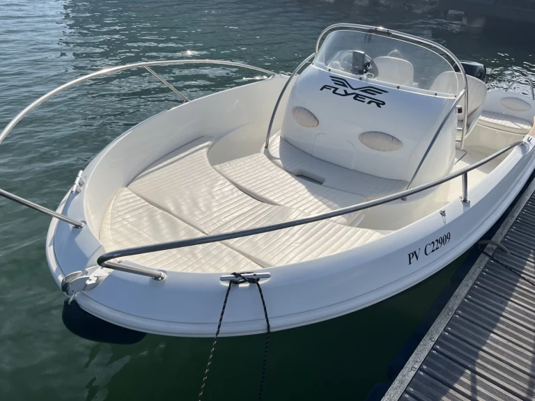 Motorboat rental with or without captain Bénéteau Port Leucate