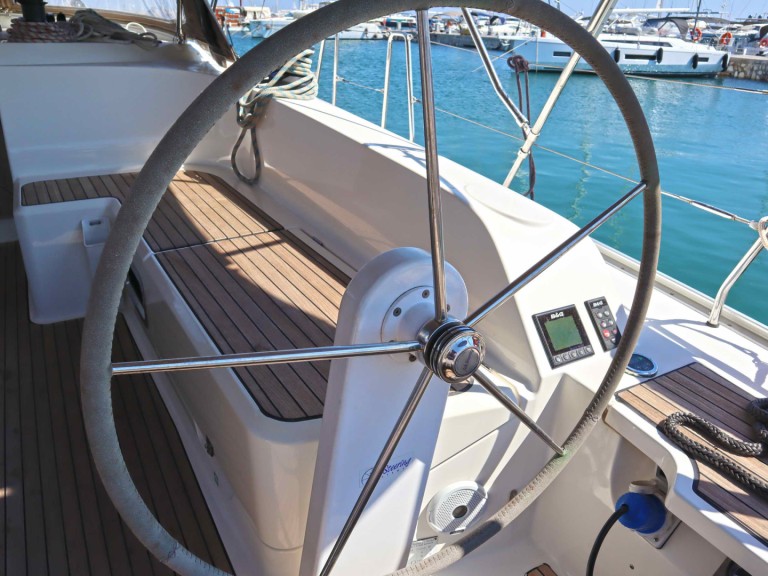 Yacht charter Lygia cheap Cruiser 46