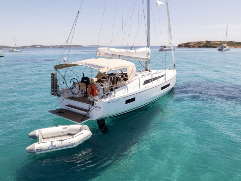 Yacht charter Alimos cheap Oceanis 40.1