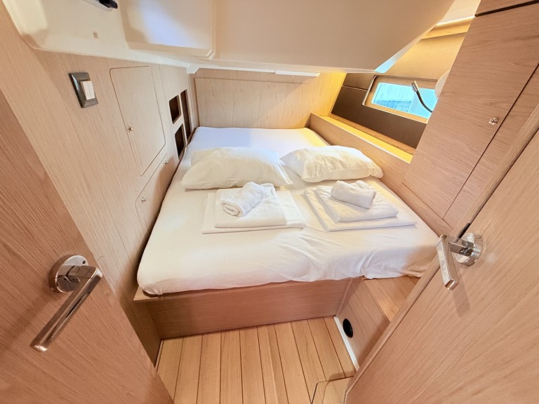 Sailboat rental in Sukošan - Bénéteau Oceanis 46.1