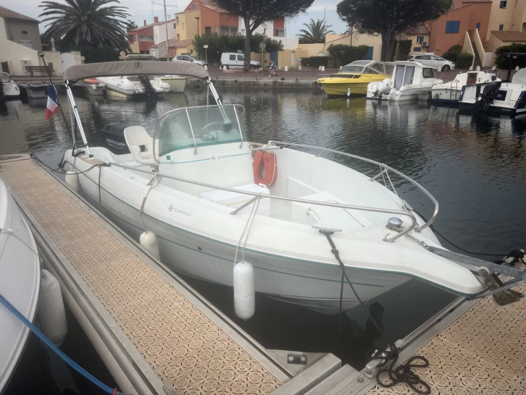 Jeanneau Cap Camarat 615 charter bareboat or captained in  Le Barcarès
