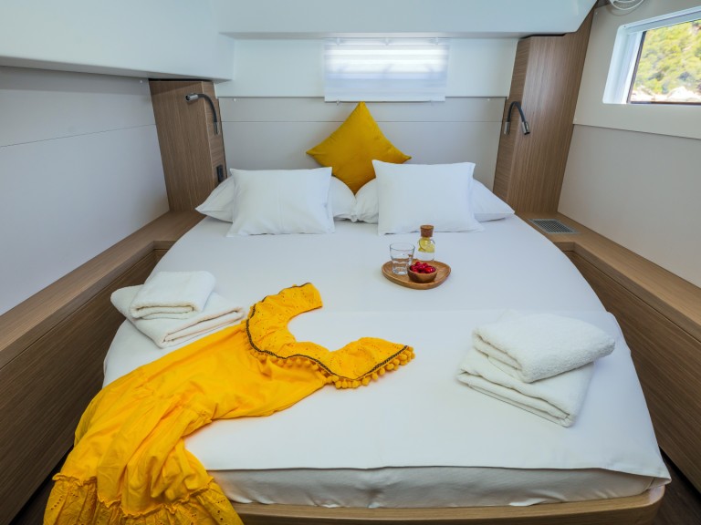 Bareboat Rental Catamaran Lagoon with a boat licence