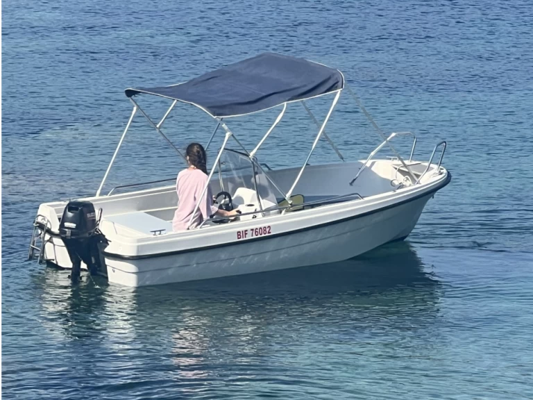 Yacht charter Galéria cheap 445 C