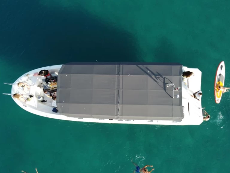Bareboat Rental Motorboat Mercan with a boat licence