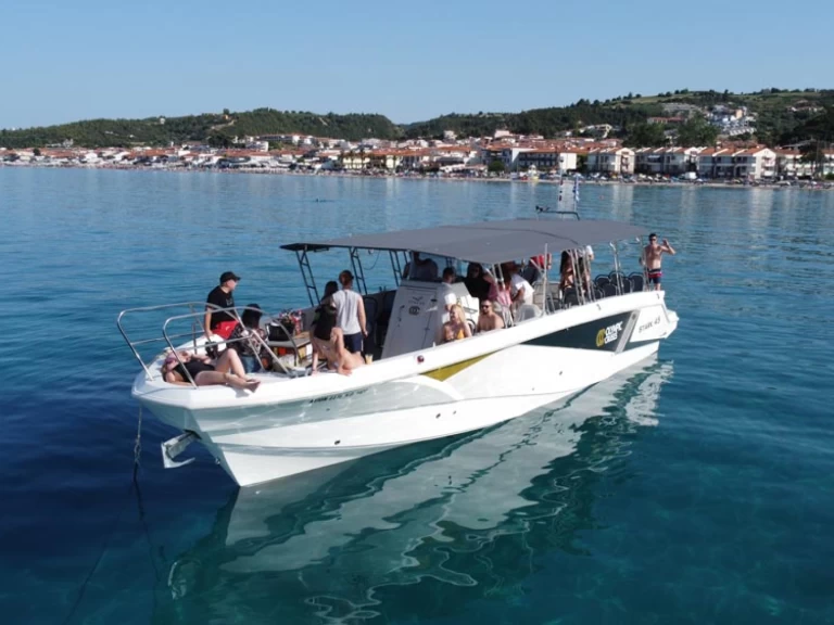 Motorboat for rent Thessaloniki (City) at the best price