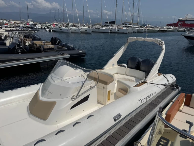 Yacht charter Porto-Vecchio cheap Tempest 1000 CC