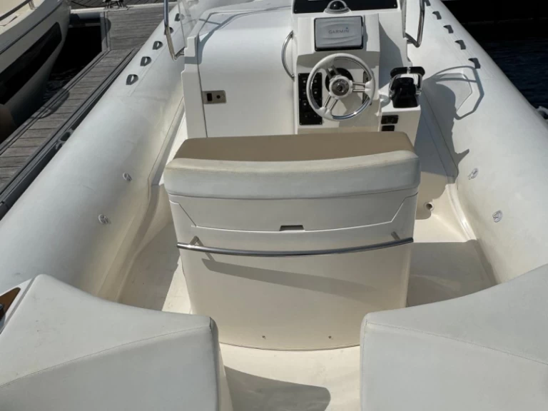 Rent a Capelli Tempest 1000 CC Porto-Vecchio
