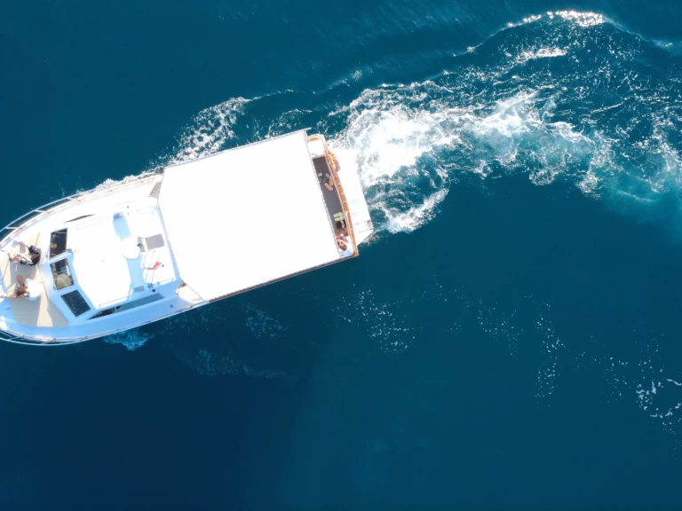 Yacht charter Funtana-Fontane cheap Andromeda