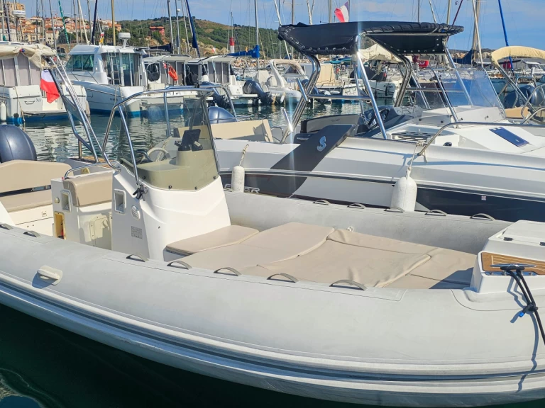 Boat rental Capelli Tempest 700 in Banyuls-sur-Mer on Samboat
