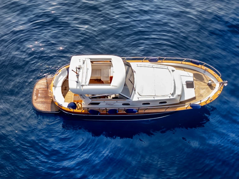 Yacht charter Massa Lubrense cheap Apreamare 11