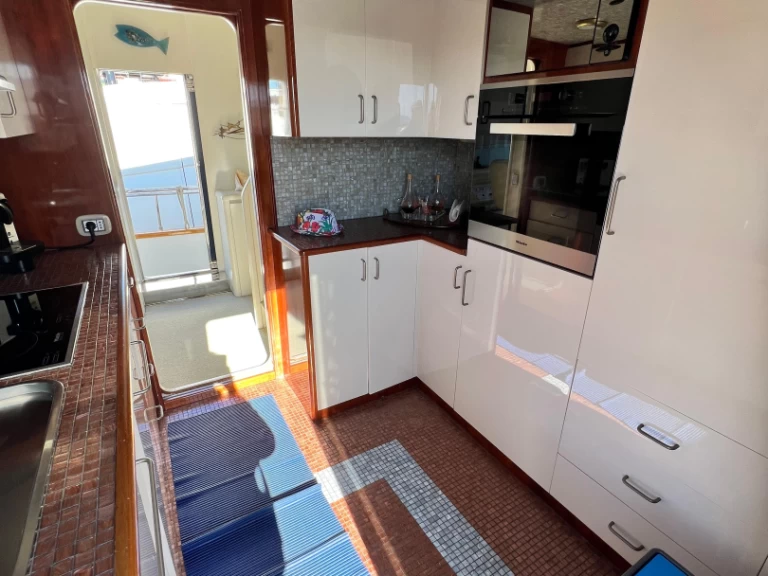 Rent a Falcon falcon 80 Porto di Salerno