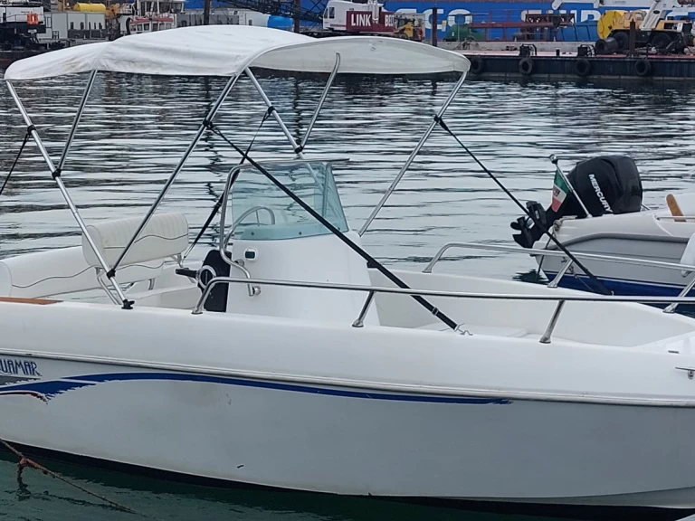 Rent a BLU LINE Schizzo 520 La Spezia