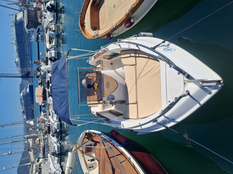 Yacht charter Porto Mirabello cheap MISTRAL 17 