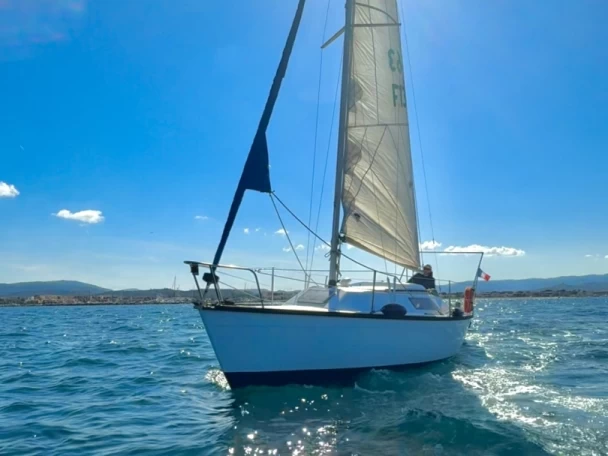 Bareboat Rental Sailboat Dufour with a boat licence