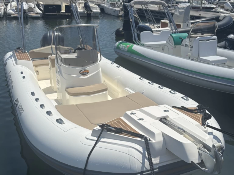Boat rental Capelli Capelli 700 in Porto-Vecchio on Samboat