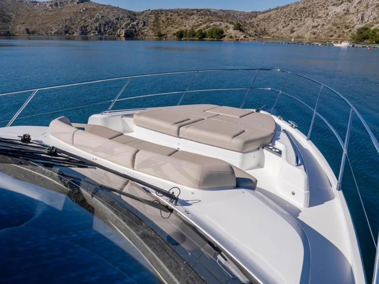 Rent a Princess F55 Antibes