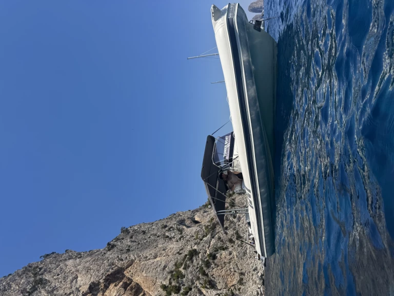 Yacht charter Torre Annunziata cheap Clubman 26