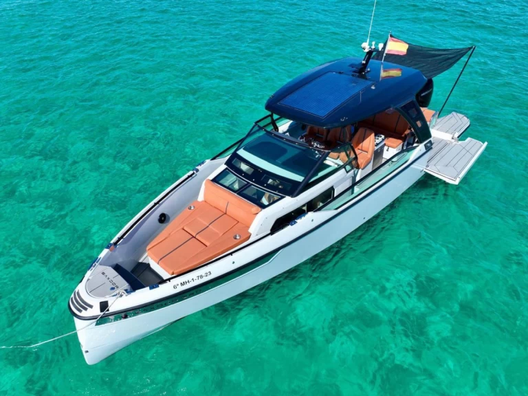 Saxdor Saxdor 320 GTO charter bareboat or captained in  Palamós