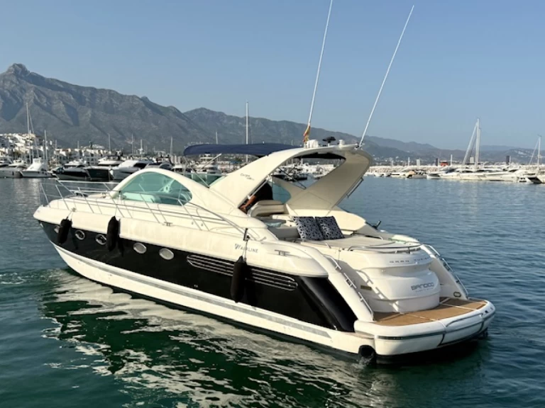 Luxury Yacht for rent Marbella at the best price