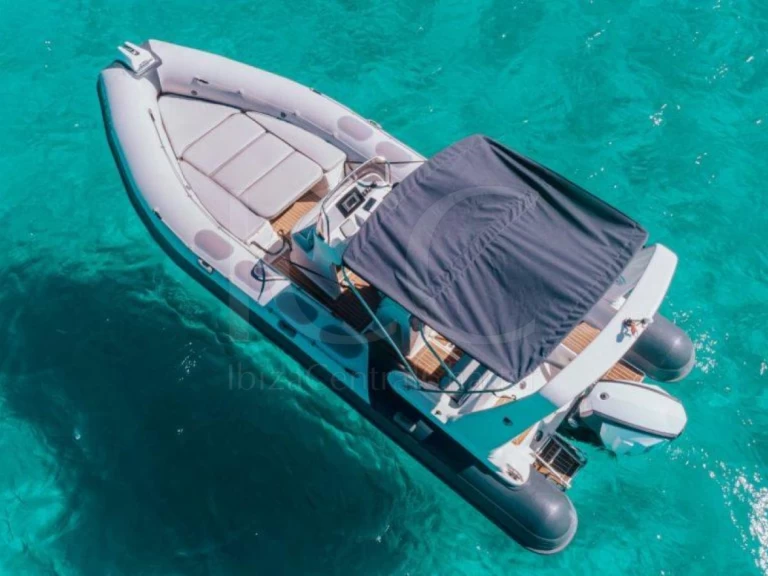 Motorboat rental in Arzon - Valiant Valiant 750 Cruiser