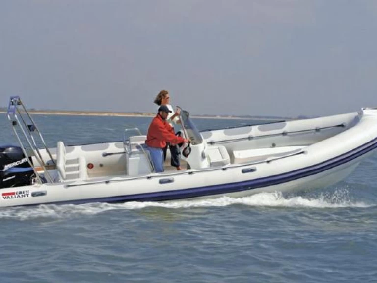 Boat rental Valiant Valiant 750 Cruiser in Arzon on Samboat