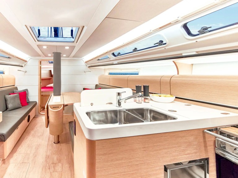 Rent a Dehler Dehler 38 Punat