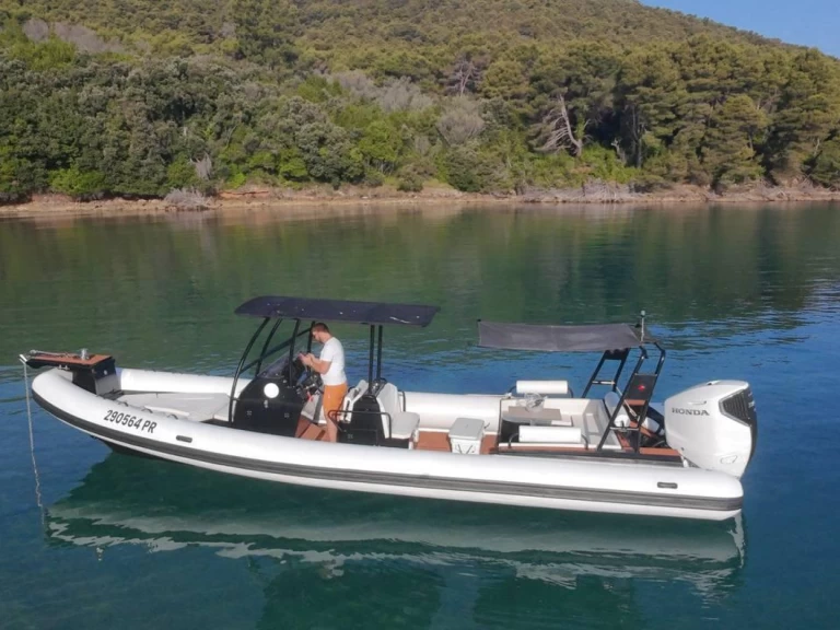 Boat rental Rib 960 in Preko on Samboat