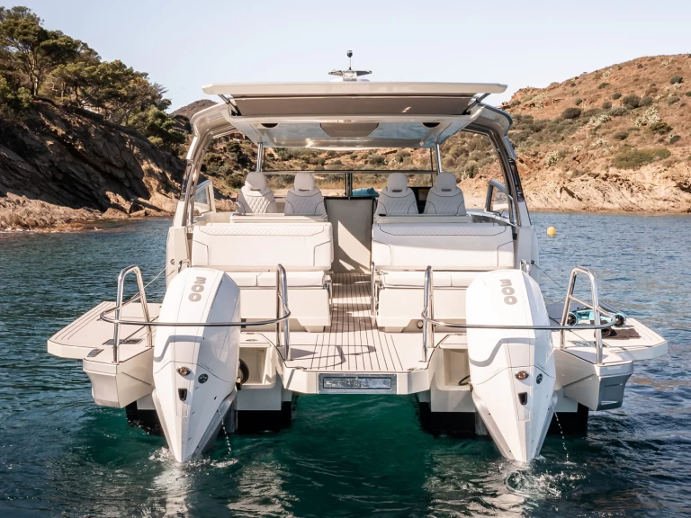 Motorboat rental with or without captain YOT Saint-Raphaël