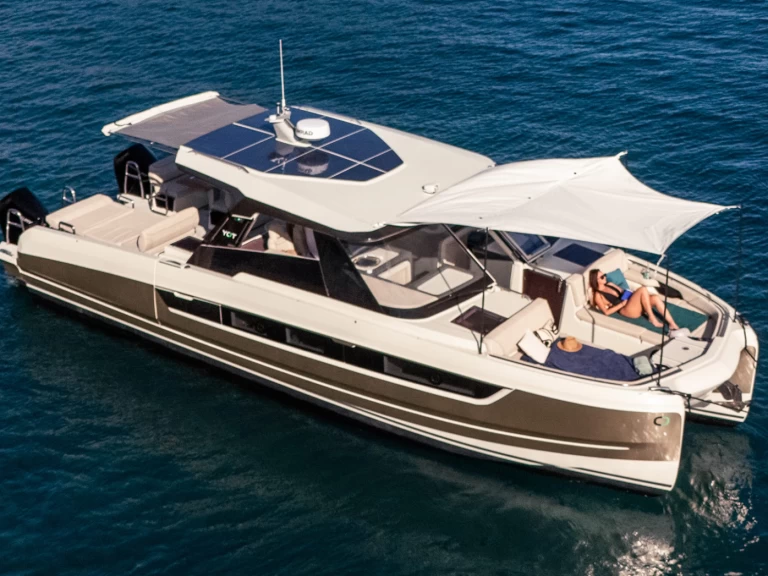 Motorboat rental with or without captain YOT Saint-Raphaël