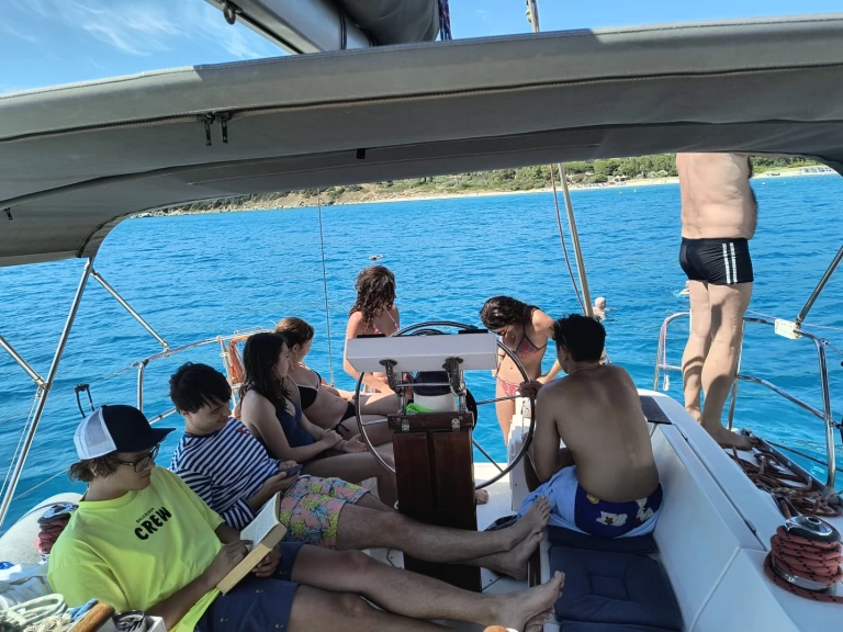 Sailboat rental in Cagliari - Bénéteau Oceanis 321