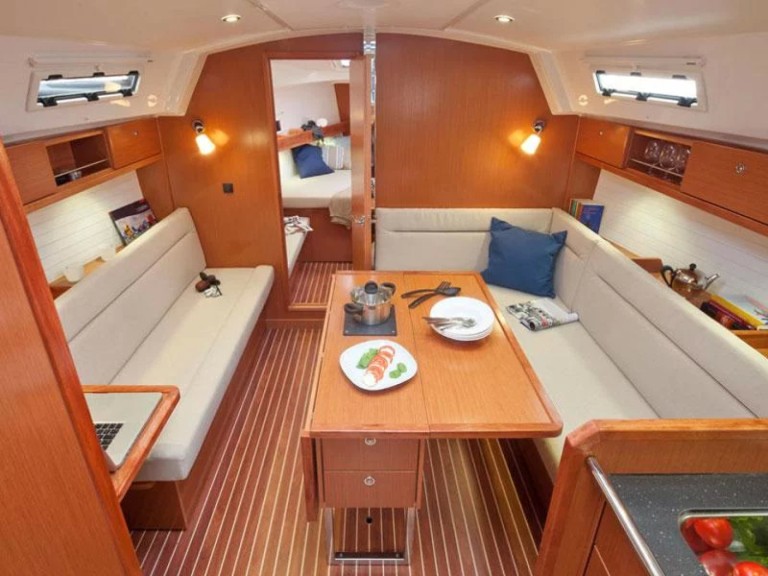 Bavaria Cruiser 36 in Fethiye on SamBoat