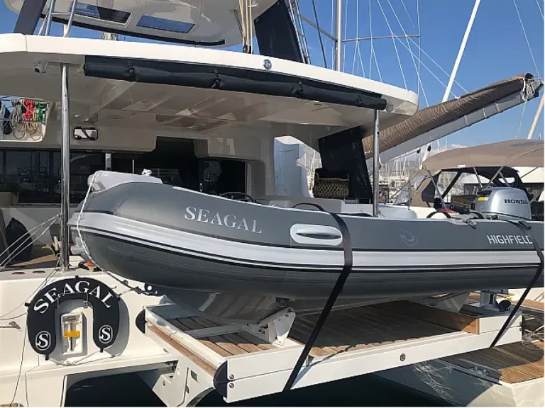 Rent a Lagoon Lagoon 46/10 - Skippered  Piso Livadi
