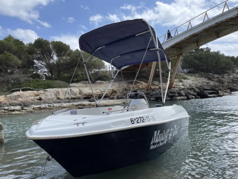 Compass 400 GT in Bay of Santander on SamBoat