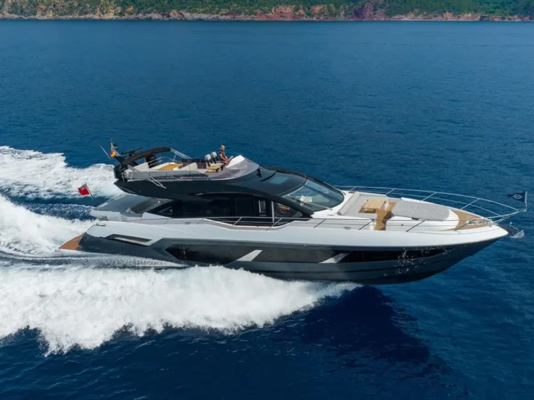 Luxury Yacht rental in Alimos - Sunseeker Sunseeker 75 Yacht