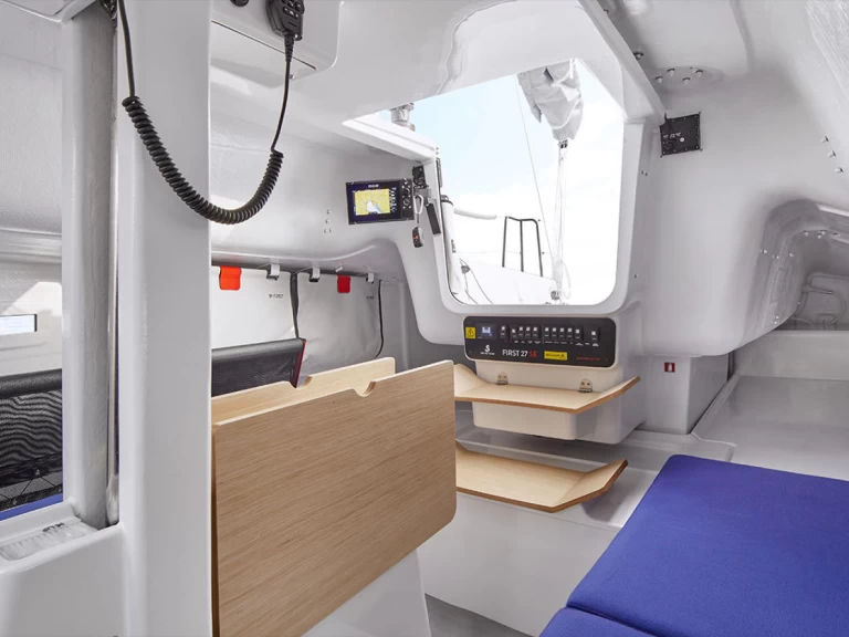 Bareboat Rental Motorboat Seascape with a boat licence