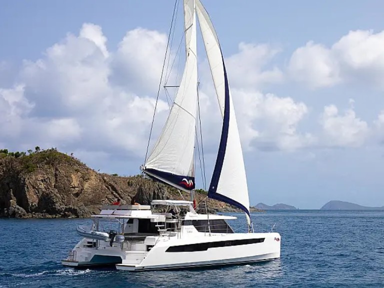 Catamaran for rent Nassau at the best price