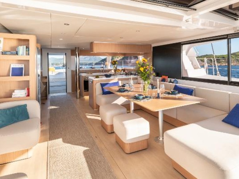 Catamaran rental in Olbia - Bali Bali 5.8