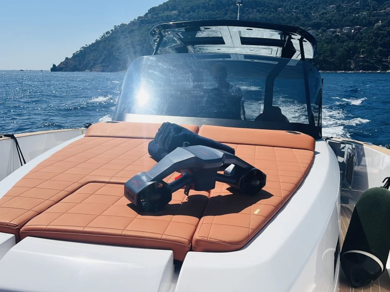 Rent a Pardo Yachts Pardo 38 Mandelieu-la-Napoule