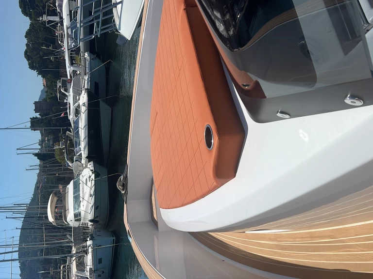 Motorboat rental in Mandelieu-la-Napoule - Pardo Yachts Pardo 38