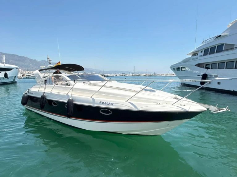 Boat rental Fairline Targa 37 in Marbella on Samboat