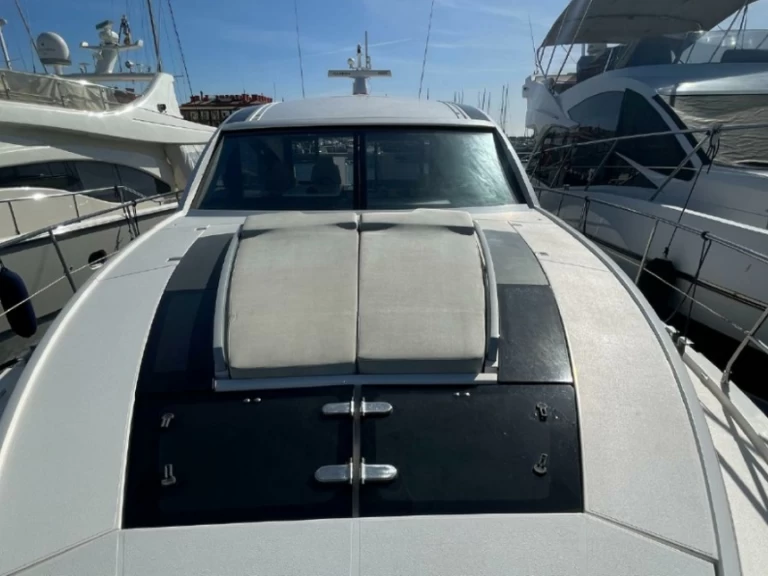 Luxury Yacht for rent Cannes at the best price