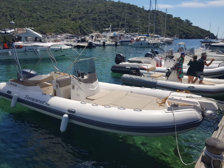RIB for rent Hyères at the best price