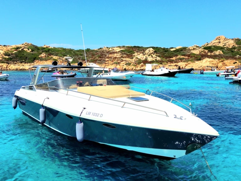 Boat rental Abbate Primatist 39 in Porto Rotondo on Samboat