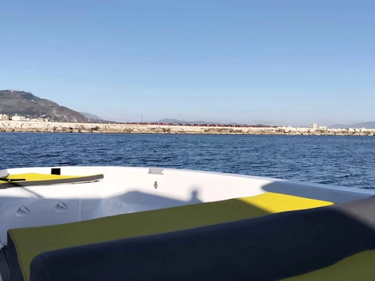 Bareboat Rental Motorboat  with a boat licence